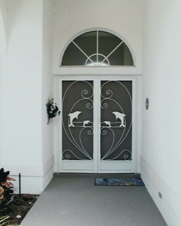 dolphin door